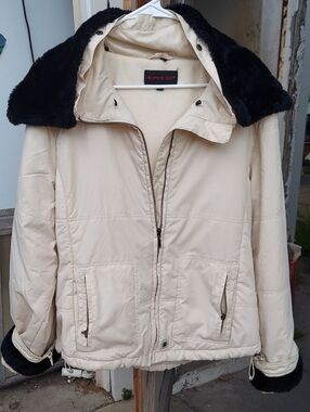 Alpine Cream Puffer Jacket with Black Faux-Fur Trim